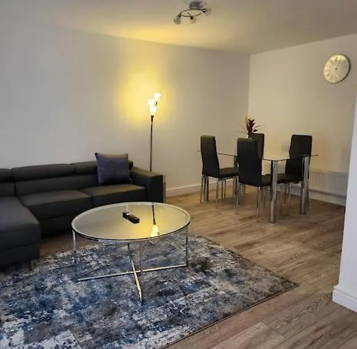 3 Bedroom House - City Centre